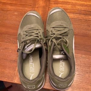 Men’s Olive Green Pumas Softfoam size 13
